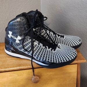 Under Armour Clutch Fit Black/White Hight-Top Athletic Shoes Men's, Size 15